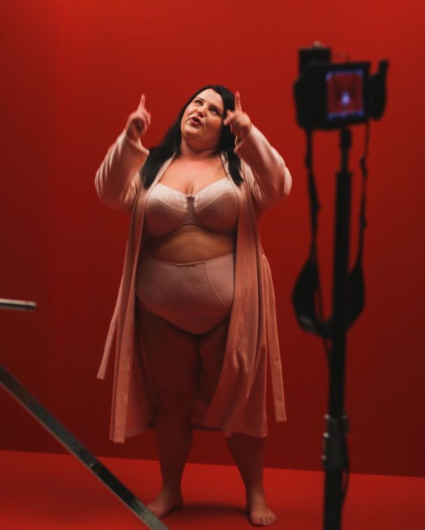  / © instagram.com/alyona.alyona.official