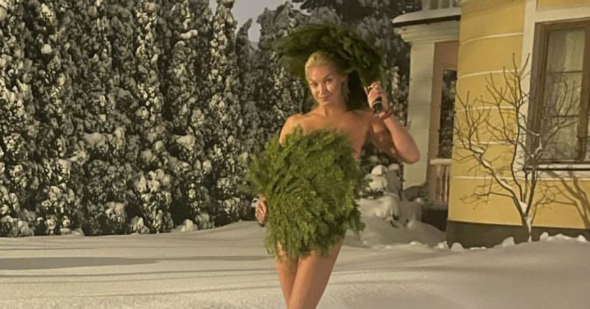 They want to ban Anastasia Volochkova from walking around the yard naked and defecate under the Christmas tree