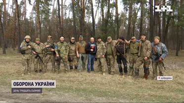 Російські загарбники відступили від Житомирської траси й лишили після себе хаос