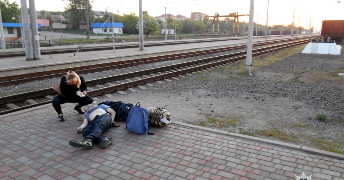 В Харьковской области на перроне нашли тело мужчины