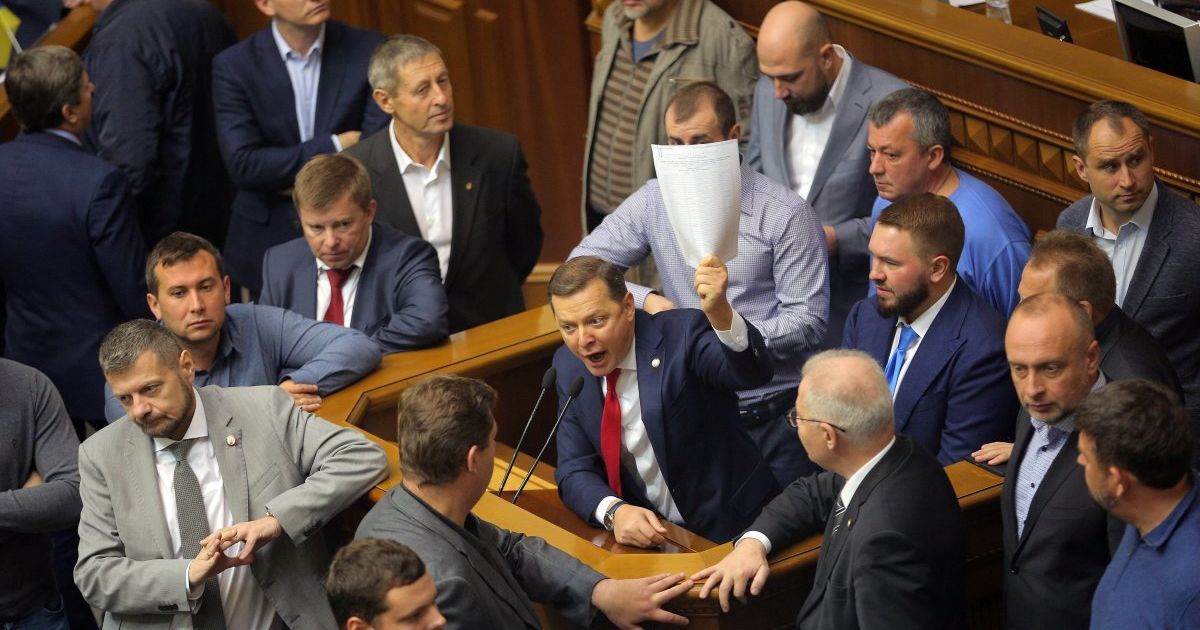 бійка у раді _6 / © УНІАН