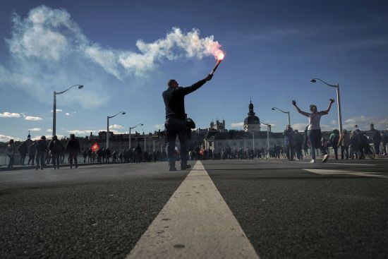 Спецслужби Росії запланували антиукраїнські протести у Франції та Бельгії – польські ЗМІ