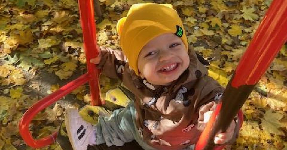 У дитини підтверджено Ахондроплазію