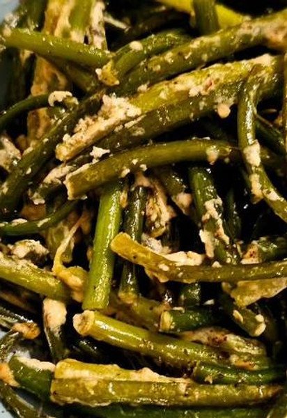 Часникові стрілки в сметані