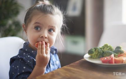 Як привчити дітей їсти овочі