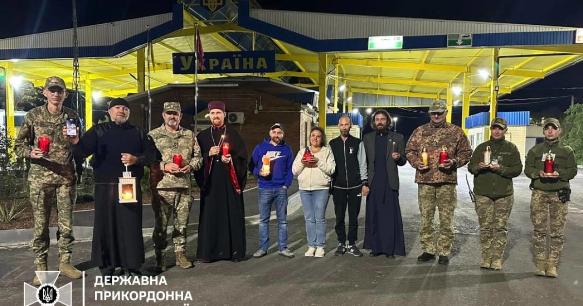 Благодатний вогонь вже в Україні