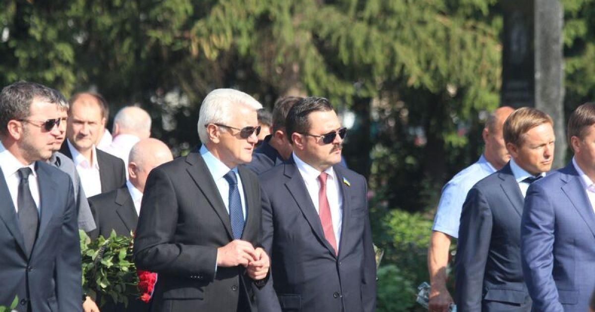 На похороны Еремеева прибыли ряд скандальных политиков / © ТСН.ua