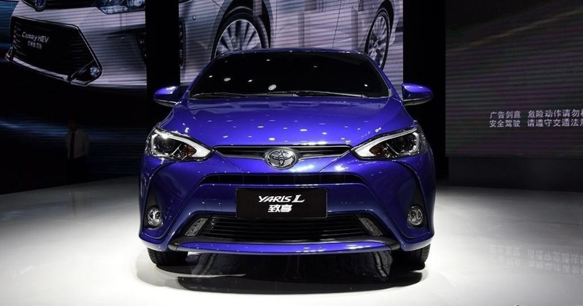 Toyota представила компактный седан Yaris L