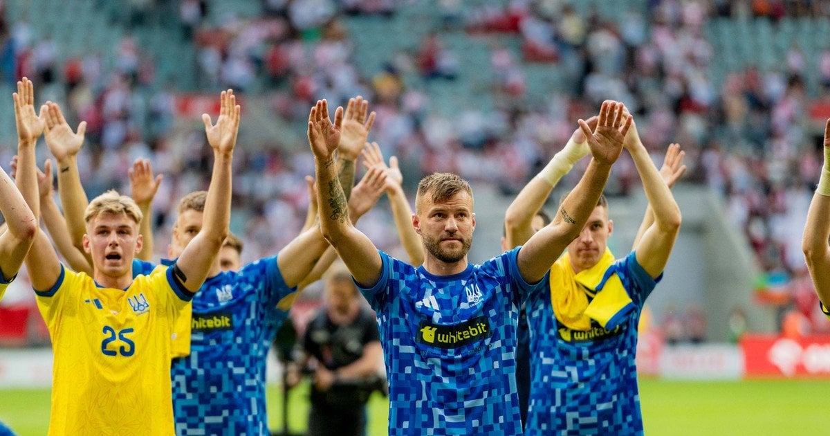 Збірна України з футболу