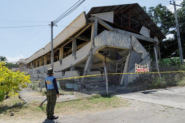 Потужний землетрус сколихнув Філіппіни: багато жертв і масшт