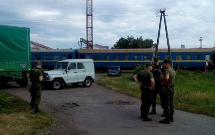 Активісти готують залізничну блокаду вантажів з Росії, МВС стягує Нацгвардію
