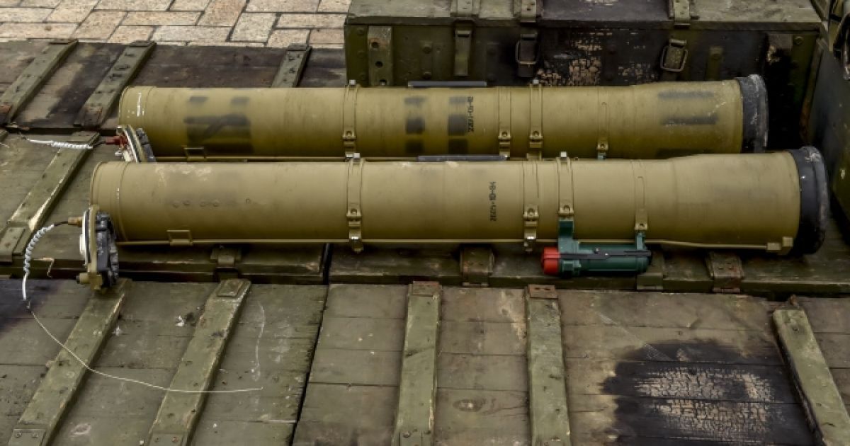 На Михайловской площади выставили "трофейную" российскую военную технику и оружие. / © President.gov.ua