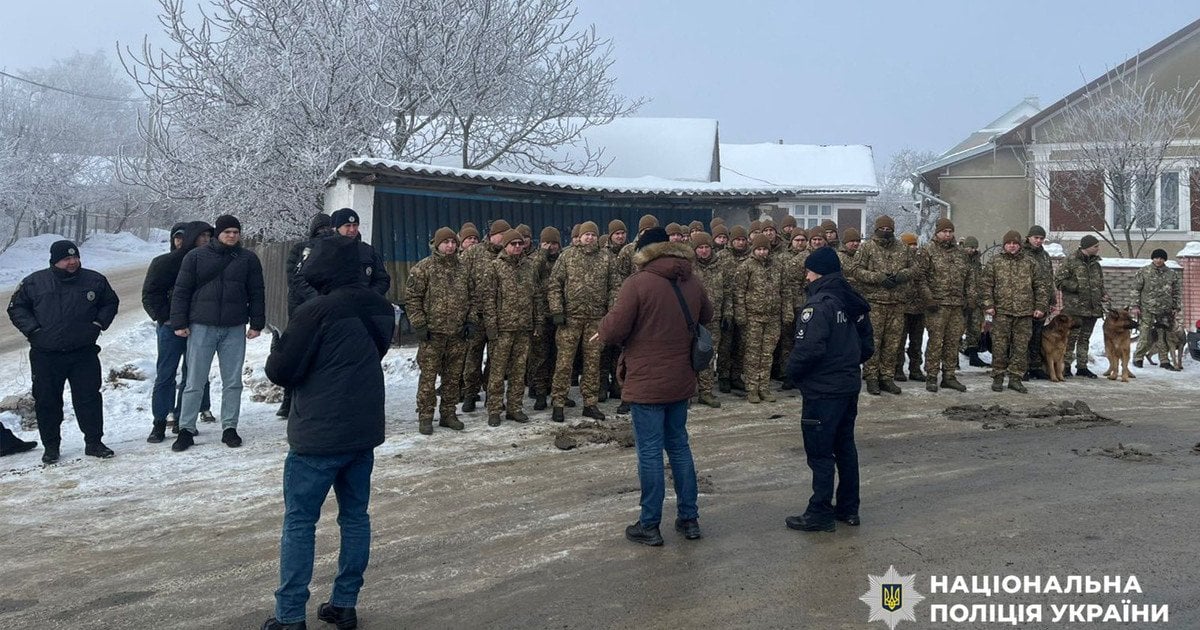 Розыск ребенка на Буковине: пропала 13-летняя Юлия Волощук (фото)