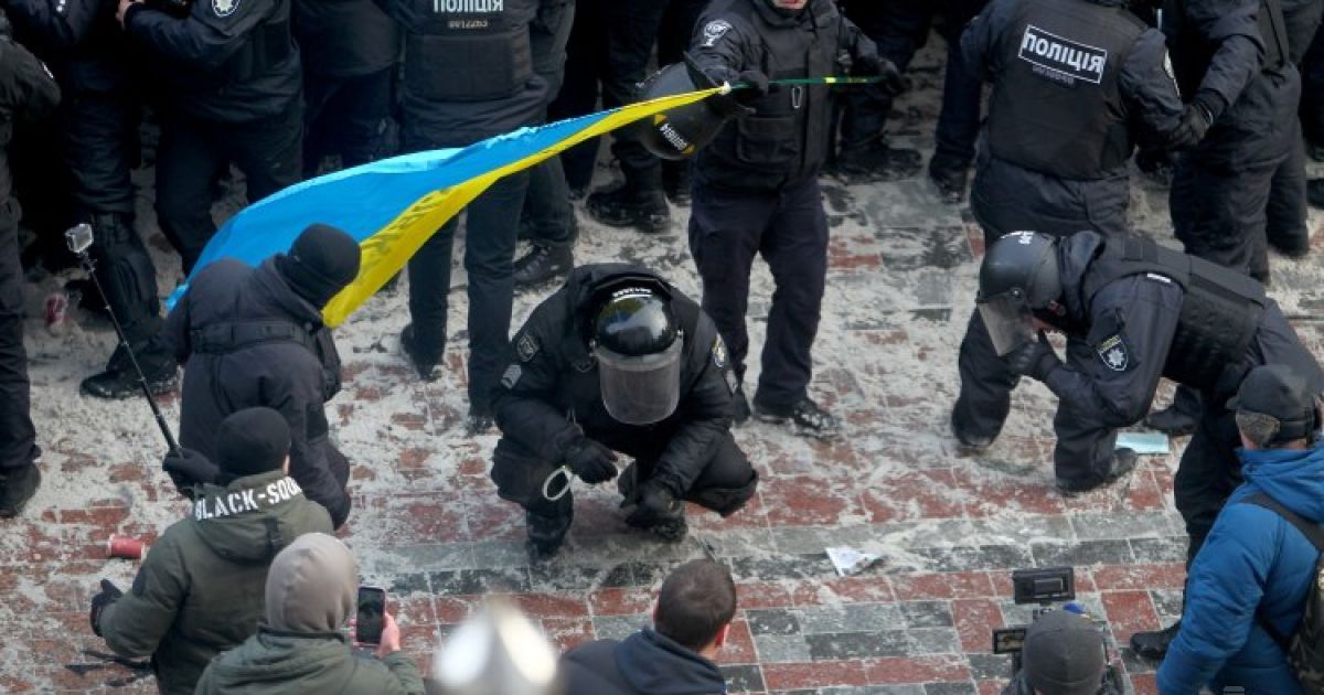 Понад 20 травмованих і дві кримінальні справи: як минув протест ФОПів під парламентом