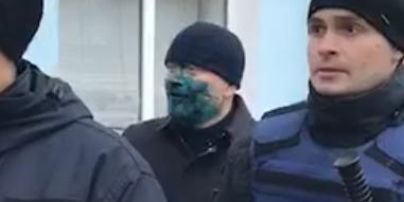 Поліція оголосила підозру чоловіку, який облив Вілкула зеленкою у Бердянську