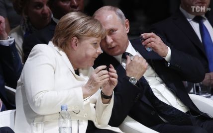 По приглашению Путина в Россию приедет Меркель. Будут говорить про Украину и Ближний Восток
