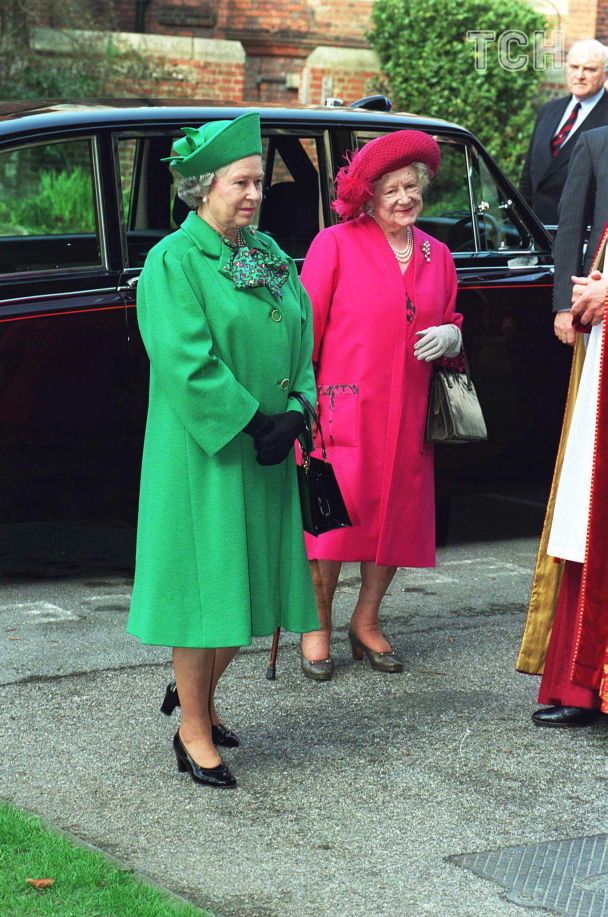 Королева Єлизавета II та королева-мати Єлизавета / © Getty Images