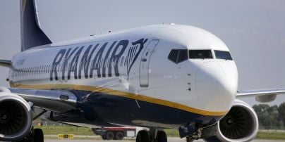 Ryanair подала до суду на пасажира на 15000 євро: що він накоїв