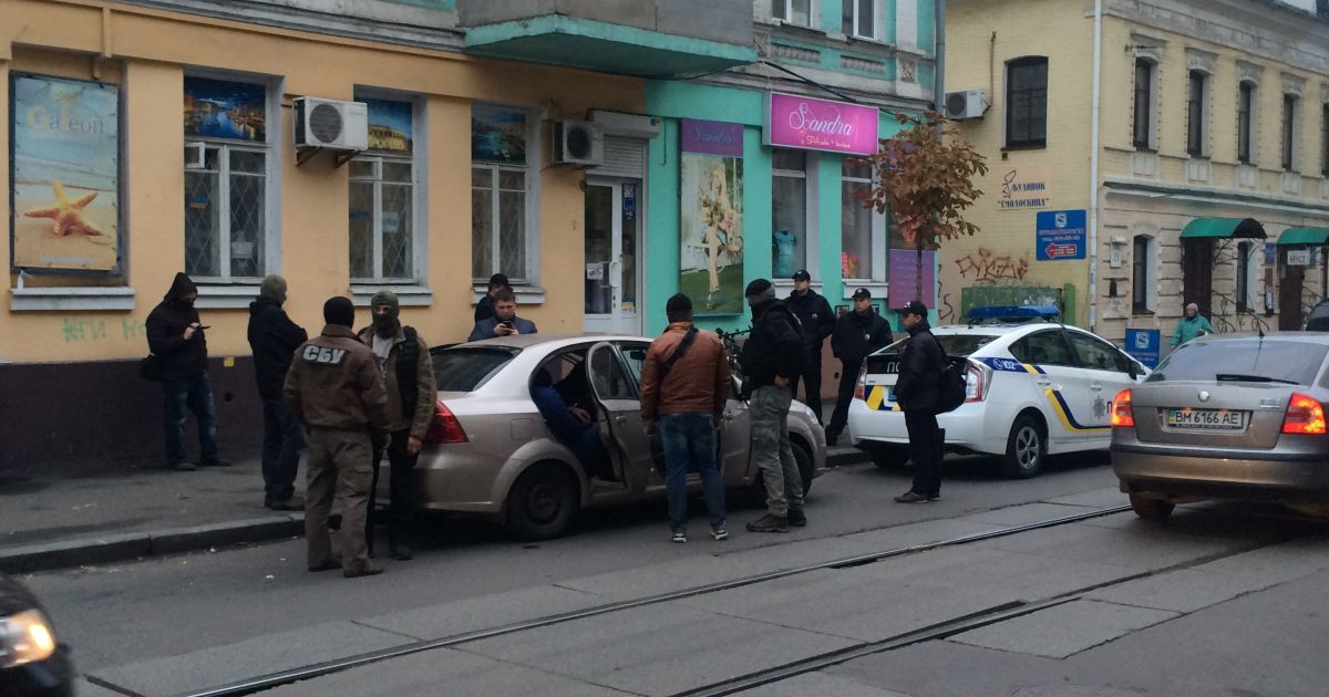 В Киеве СБУ задержала авто с луганскими номерами / © Фото Валерии Ковалинской/ТСН