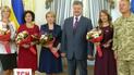 Петро Порошенко вручив нагороди переможцям конкурсу "Вчитель року 2016"