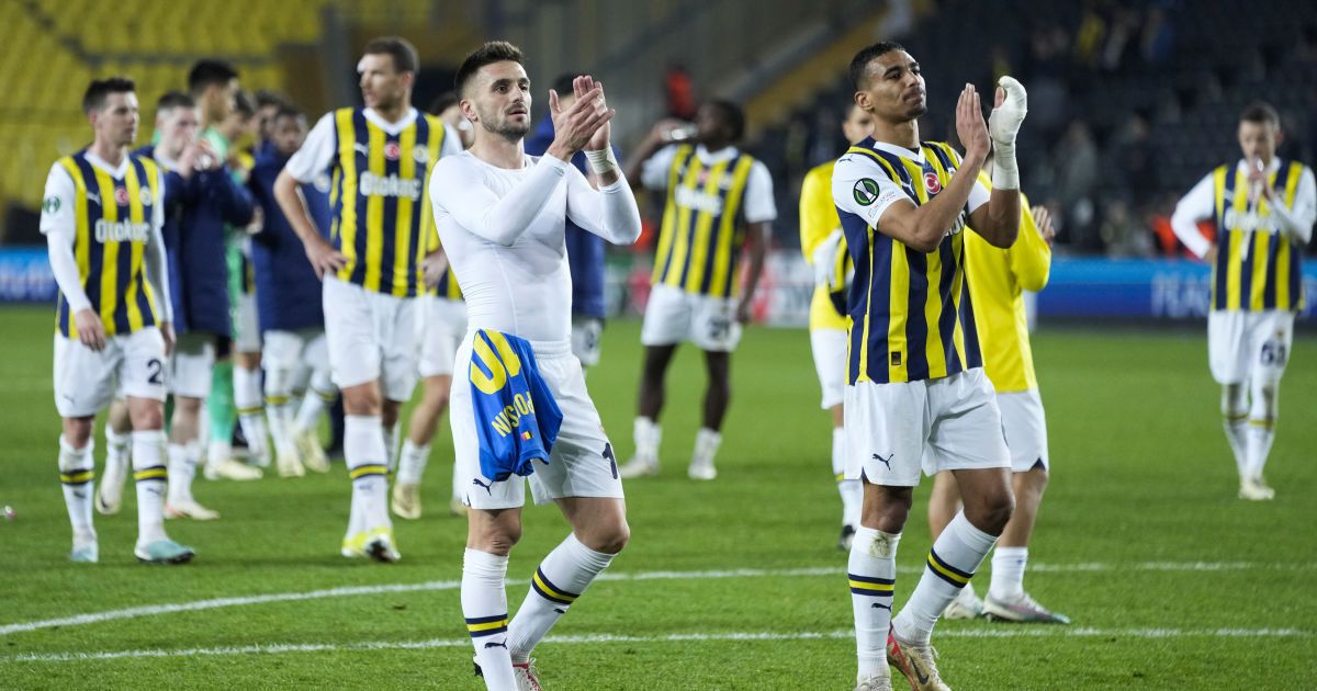 Футболісти "Фенербахче"