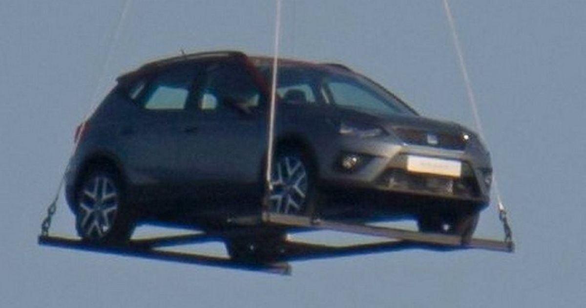 В Сети рассекретили новый кроссовер Seat Arona