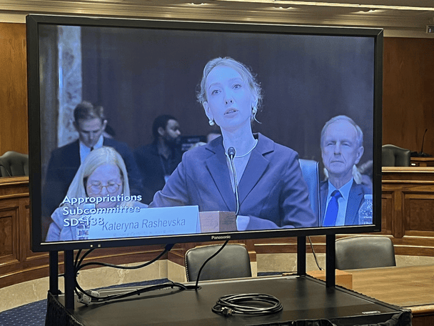 Викрадених українських дітей Росія перевезла до військових таборів у Північній Кореї — правозахисники