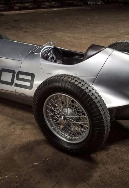 Infiniti Prototype 9