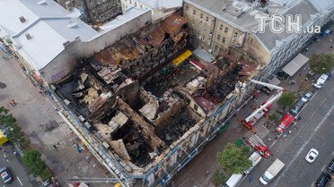 Наслідки пожежі на Хрещатику / © УНІАН
