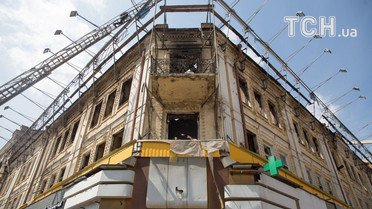 Наслідки пожежі на Хрещатику / © УНІАН
