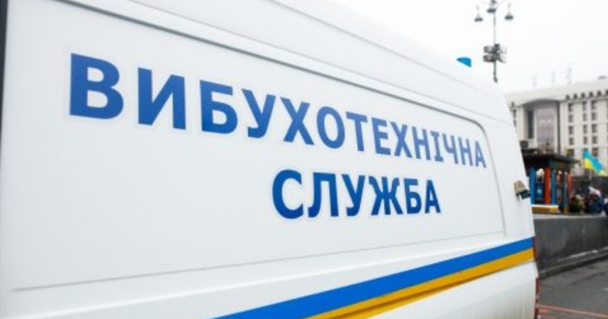 У Києві повідомили про замінування лікарні: проводиться евакуація