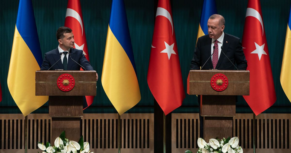 Зеленський ініціював вшанування в Анкарі загиблих українських воїнів