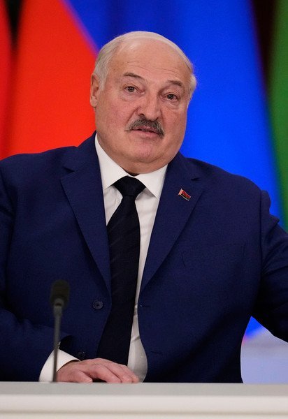 Диктатор Лукашенко