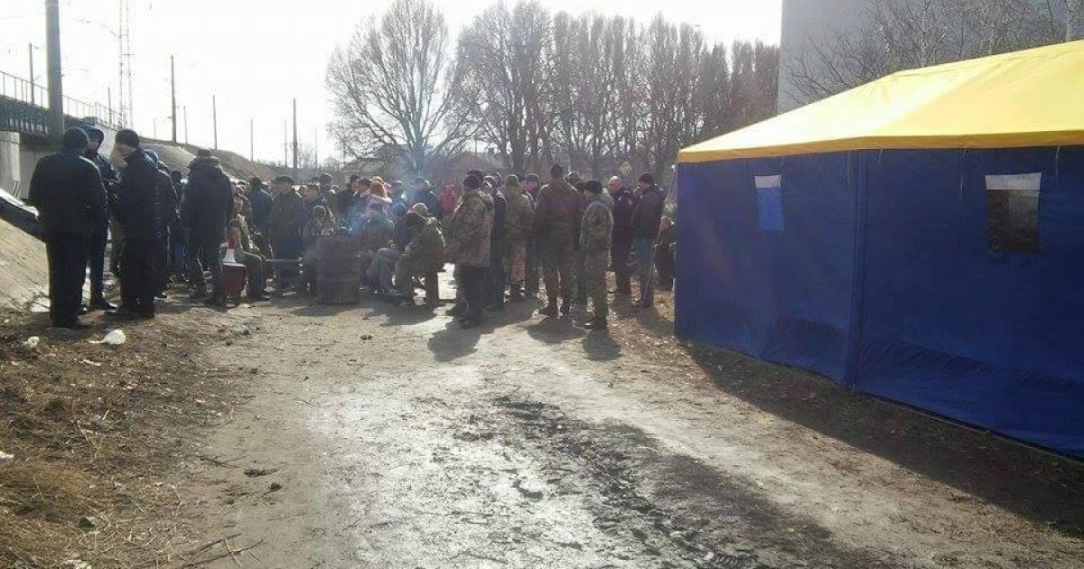 "Укрзализныця" договорилась с активистами о снятии блокады в Конотопе