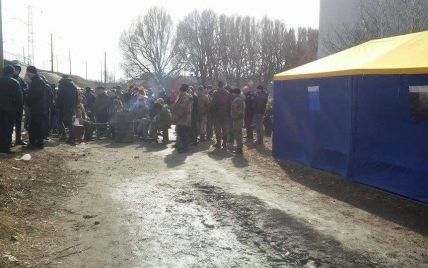 "Укрзалізниця" домовилася з активістами про зняття блокади у Конотопі