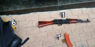 Задержанный в правительственном квартале Киева подросток с арсеналом оружия "шел стрелять депутатов" - СМИ