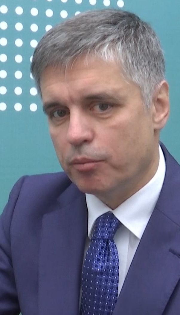 Очільник МЗС анонсував майбутні закордонні візити президента