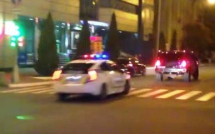 Збиті пішоходи і розбиті машини: у Кременчуці поліцейські влаштували погоню за водієм на "Хаммері"