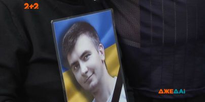8 років тому вбив на дорозі хлопця і досі на волі: чому суд затягуєте справу