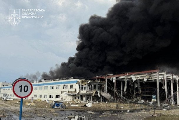 Вночі російські війська вдарили ракетами по американському підприємству на Закарпатті. / © Прокуратура Закарпатської області
