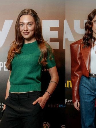 Учасниці "Холостяка" у кінотеатрі: одна у зеленому джемпері, інша — у коричневій шкірянці