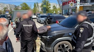 Затримано комбата який брав відкати з солдатів_7 / © Національна поліція України