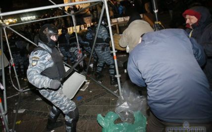 На Майдані згадали страшні події ночі розгону активістів "Беркутом"