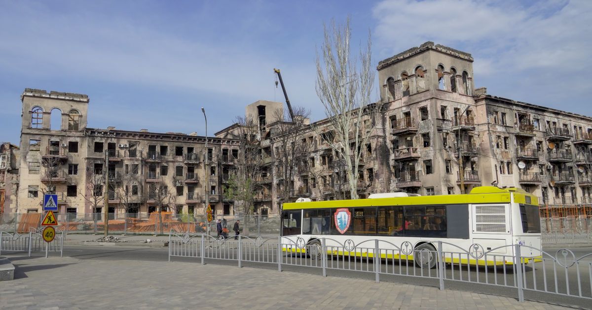 Оккупанты разрушили в Мариуполе автобусный вокзал