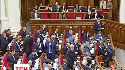 Верховная Рада предварительно приняла пакет антикоррупционных законопроектов