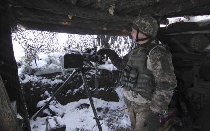 Боевики на Донбассе дважды нарушили Минские соглашения. Один боец Объединенных сил ранен