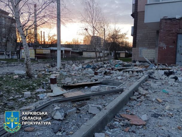 Наслідки атаки дронами по Харкову 4 квітня / Фото: Харківська обласна прокуратура