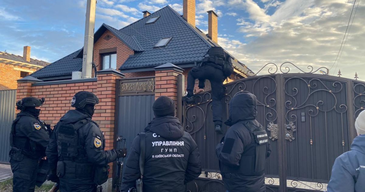 Під Києвом викрили збоченця, який зберігав дитяче порно (фото)