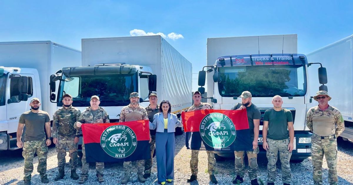 АТБ передала штурмовому полку «Сафарі» десять вантажівок