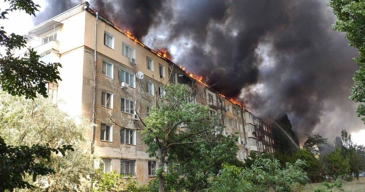 Пожежа у 5-поверхівці у Новій Каховці: підозрюваного випустили з СІЗО